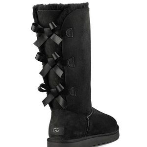 AUTHENTIC Black UGG boots with cute bows!!